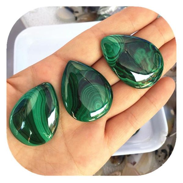 green malachite pendant wholesale natural hand carved crystals healing stones for gifts decorative objects & figurines
green malachite pendant wholesale natural hand carved crystals healing stones for gifts decorative objects & figurines