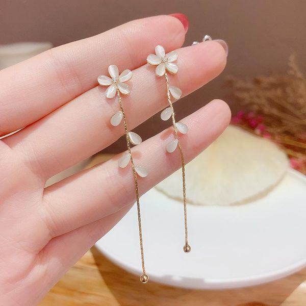 stud exquisite and simple opal earrings women long tassel flowers 14k real gold for cubic zircon zc, Golden;silver
stud exquisite and simple opal earrings women long tassel flowers 14k real gold for cubic zircon zc, Golden;silver