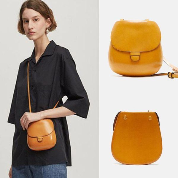 evening bags solid color pu leather crossbody for women 2021 saddle shape brand shoulder messenger bag retro small designer female pouch
evening bags solid color pu leather crossbody for women 2021 saddle shape brand shoulder messenger bag retro small designer female pouch