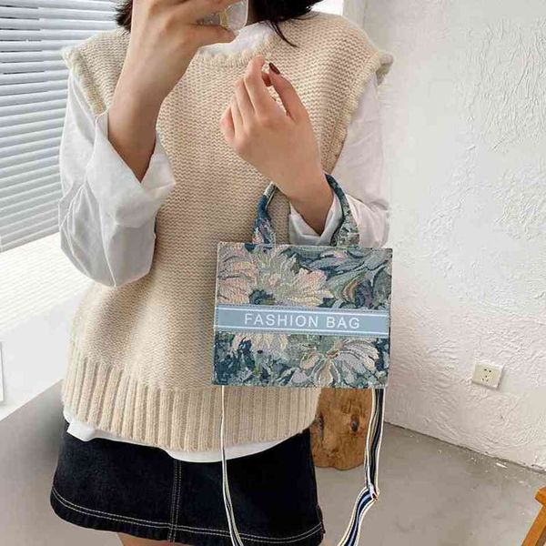 84% off shop factory large capacity popular texture portable women's bag new lattice oil painting small crowd bag fashion simple tote b
84% off shop factory large capacity popular texture portable women's bag new lattice oil painting small crowd bag fashion simple tote b