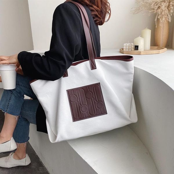 cross body solid zipper stitching tote bag women korean soft side high capacity shoulder women's fashion casual canvas bags woman 2021
cross body solid zipper stitching tote bag women korean soft side high capacity shoulder women's fashion casual canvas bags woman 2021