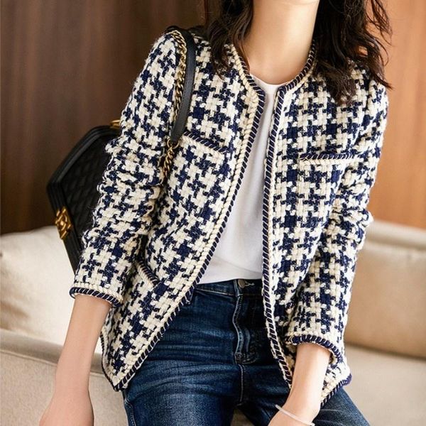 women's jackets autumn 2022 vintage cardigan tweed jacket office ladies classic slim lattice women o-neck long sleeve elegant outerwear, Black;brown
women's jackets autumn 2022 vintage cardigan tweed jacket office ladies classic slim lattice women o-neck long sleeve elegant outerwear, Black;brown