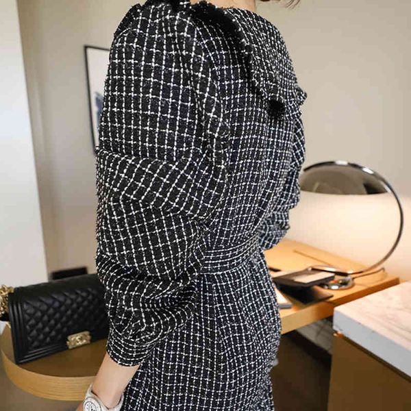dresses winter korean version woolen double-breasted frenulum slim tweed lotus leaf ee package hip, Black;gray
dresses winter korean version woolen double-breasted frenulum slim tweed lotus leaf ee package hip, Black;gray