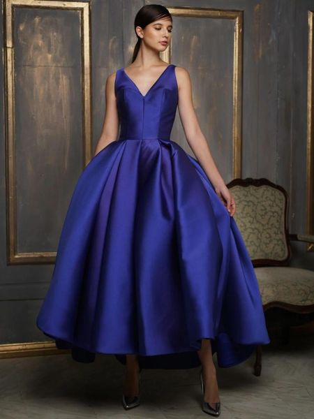 party dresses retro royal blue satin tea length prom double v neck sleeveless formal gown a line robes de soirée, White;black
party dresses retro royal blue satin tea length prom double v neck sleeveless formal gown a line robes de soirée, White;black