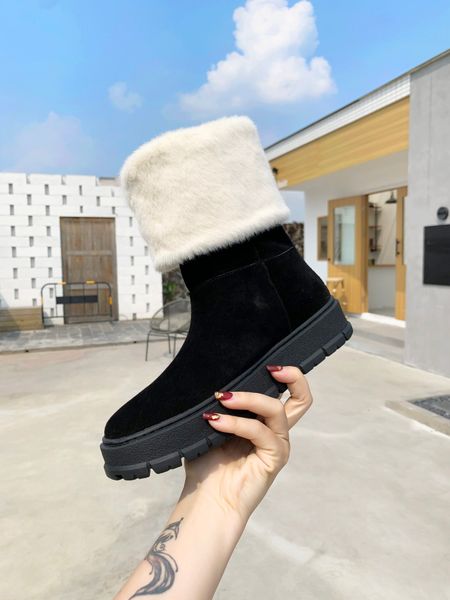 italia designers boots women fashion soft leather flat girls casual winter shoe with fur half boot for woman shoes, Black
italia designers boots women fashion soft leather flat girls casual winter shoe with fur half boot for woman shoes, Black