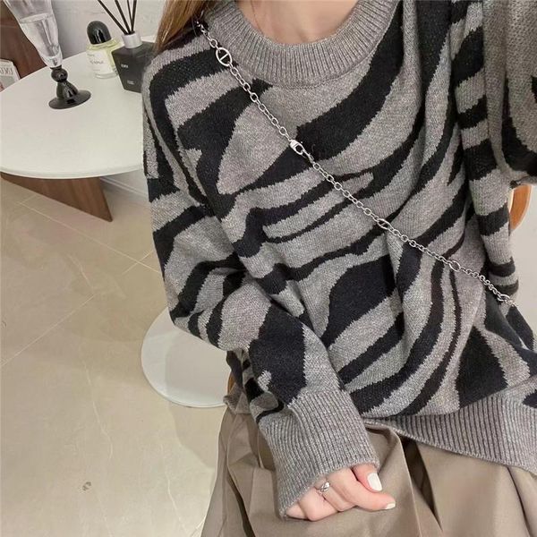 women's sweaters zebra pattern women autumn winter loose knitted warm jumper sweater female elegant fashion oversized vintage lady top, White;black
women's sweaters zebra pattern women autumn winter loose knitted warm jumper sweater female elegant fashion oversized vintage lady top, White;black