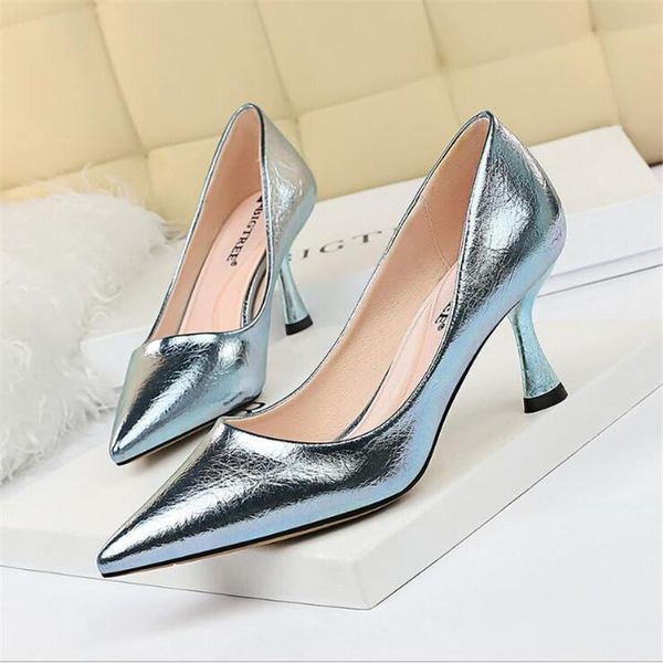 dress shoes 2021 spring luxury women 7cm reflective heels pumps designer blue gold silver low heel plus size wedding party holographic, Black 
dress shoes 2021 spring luxury women 7cm reflective heels pumps designer blue gold silver low heel plus size wedding party holographic, Black