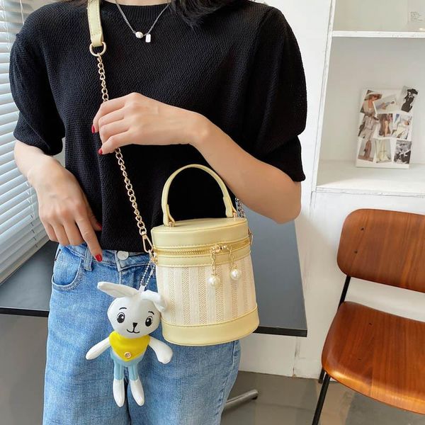 evening bags summer bucket handbags 2021 texture fashion woven one-shoulder messenger bag western-style handbag
evening bags summer bucket handbags 2021 texture fashion woven one-shoulder messenger bag western-style handbag
