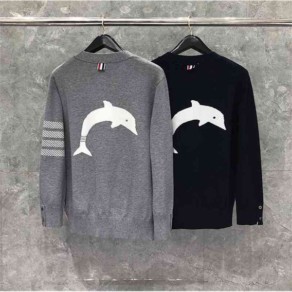 hoodies Fashion TB THOM Brand Sweaters Men Women Slim O-Neck Cardigan Clothing Striped Wool Back Dolphin Pattern Winter Casual Coat, Black
hoodies Fashion TB THOM Brand Sweaters Men Women Slim O-Neck Cardigan Clothing Striped Wool Back Dolphin Pattern Winter Casual Coat, Black