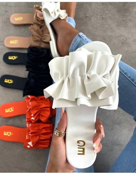 luxury slippers one line pop red 2021 sponge woven slipper's sandals, Black
luxury slippers one line pop red 2021 sponge woven slipper's sandals, Black