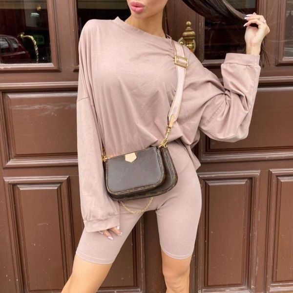 yoga outfit women's casual 2 piece outfits solid round neck loose sports shirt bodycon short pants set autumn fitness streetwear
yoga outfit women's casual 2 piece outfits solid round neck loose sports shirt bodycon short pants set autumn fitness streetwear