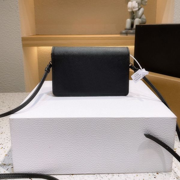 high-quality fashion designer luxury bags and wallets small square bag ladies brand classic style leather shoulder handbags
high-quality fashion designer luxury bags and wallets small square bag ladies brand classic style leather shoulder handbags