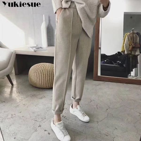 winter thicken women pencil pants plus size wool female autumn high waist loose trousers capris good fabric 210518, Black;white
winter thicken women pencil pants plus size wool female autumn high waist loose trousers capris good fabric 210518, Black;white