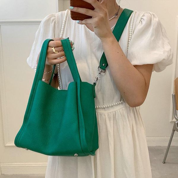 evening bags solid color casual soft pu leather tote for women 2021 bucket composite bag female shoulder crossbody lady handbag
evening bags solid color casual soft pu leather tote for women 2021 bucket composite bag female shoulder crossbody lady handbag