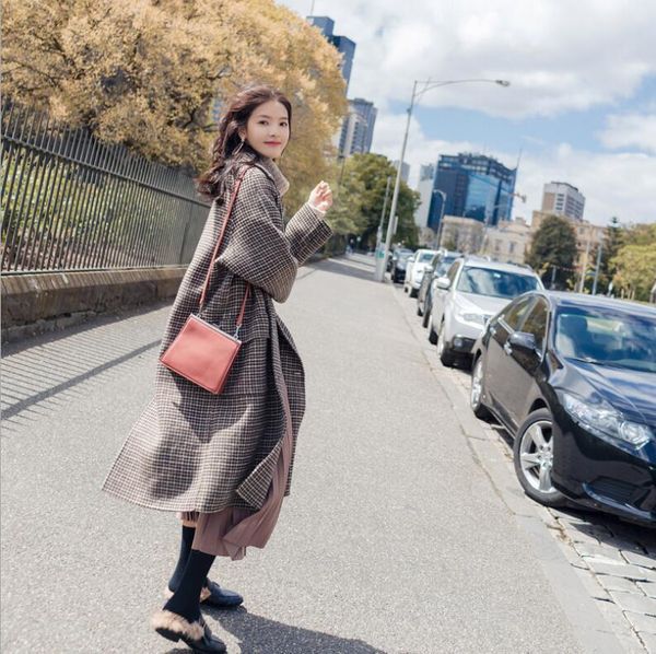 autumn and winter lapel long-sleeved woolen plaid jacket spring single-breasted warm high-quality robes coat women's clothin wool & ble, Black
autumn and winter lapel long-sleeved woolen plaid jacket spring single-breasted warm high-quality robes coat women's clothin wool & ble, Black