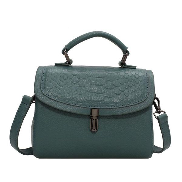 evening bags 2022 crocodile pattern metal buckle.pu handbag trendy simple shoulder messenger bag purses and handbags luxury designer
evening bags 2022 crocodile pattern metal buckle.pu handbag trendy simple shoulder messenger bag purses and handbags luxury designer