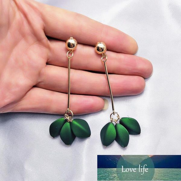 new fashion design geometric drop earrings for women korean long three hanging leaf flower earring dangle statement earrings, Silver
new fashion design geometric drop earrings for women korean long three hanging leaf flower earring dangle statement earrings, Silver