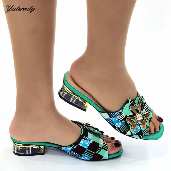 dress shoes 2022 nigerian elegant ladies sandals african rhinestone pumps 3cm for wedding summer party, Black
dress shoes 2022 nigerian elegant ladies sandals african rhinestone pumps 3cm for wedding summer party, Black