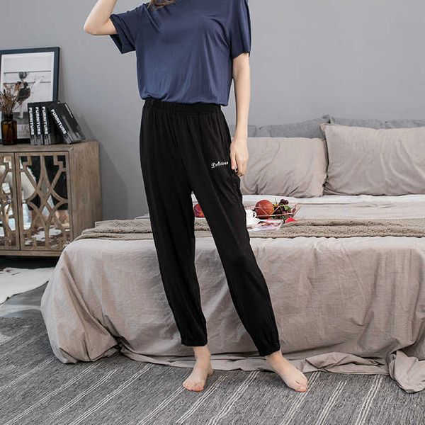 new spring and summer leisure viscose nine point pajamas underwear elastic thin lovers can wear home clothes, Black;red
new spring and summer leisure viscose nine point pajamas underwear elastic thin lovers can wear home clothes, Black;red