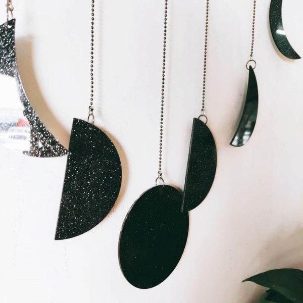 tapestries moon cycle ornament pendant with metal iron chains bohemian style art wall hanging decoration
tapestries moon cycle ornament pendant with metal iron chains bohemian style art wall hanging decoration