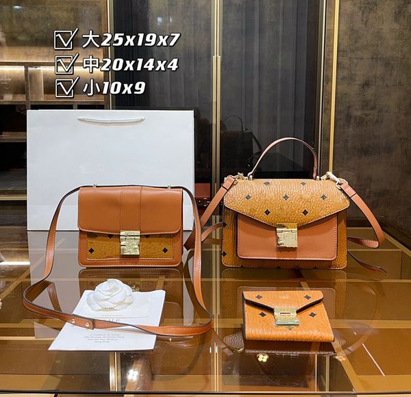 wheat ear m letter shoulder bag storage fashion makeup lady bag leather three-piece combination travel collocation net red popular style 636
wheat ear m letter shoulder bag storage fashion makeup lady bag leather three-piece combination travel collocation net red popular style 636