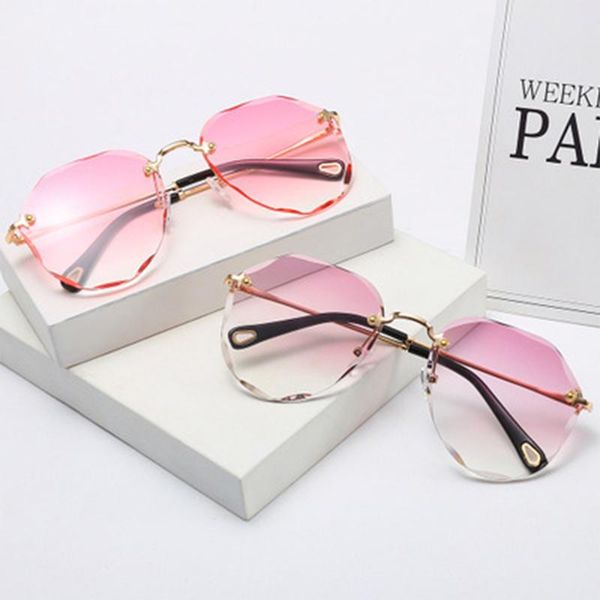 sunglasses fashion reflective men women frame mirror 1pcs dark glasses round uv400 metal, White;black
sunglasses fashion reflective men women frame mirror 1pcs dark glasses round uv400 metal, White;black