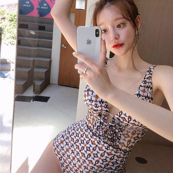 one-piece suits swimming suit for women swimsuit closed female separate trikini family swimsuits swimwear cover big breasts korea
one-piece suits swimming suit for women swimsuit closed female separate trikini family swimsuits swimwear cover big breasts korea