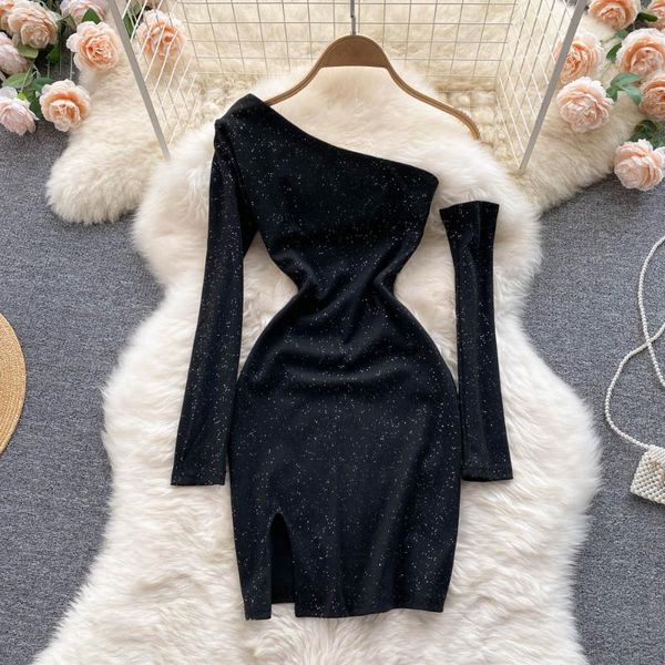 casual dresses oblique neck off shoulder long sleeve dress women's waist is thin, bottomed and buttock wrapped short, Black;gray
casual dresses oblique neck off shoulder long sleeve dress women's waist is thin, bottomed and buttock wrapped short, Black;gray