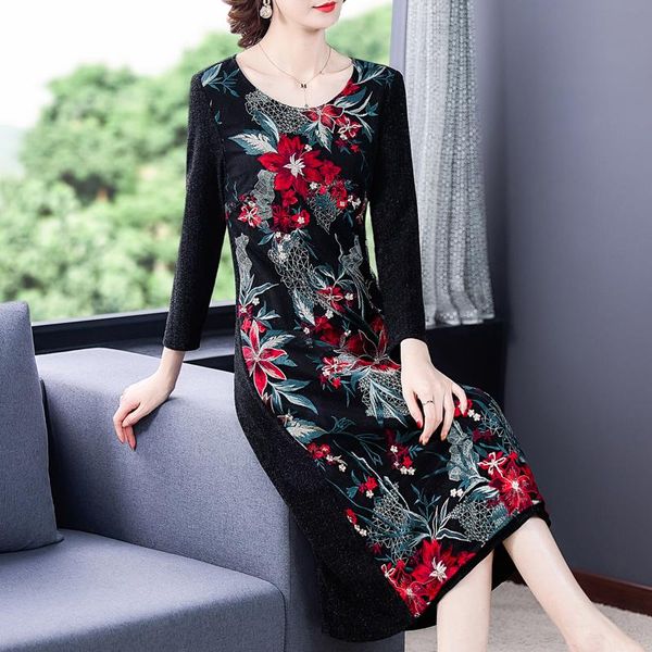 elegant women red floral black gold velvet midi dresses 2021 autumn winter 4xl plus size vintage bodycon party vestidos casual, Black;gray
elegant women red floral black gold velvet midi dresses 2021 autumn winter 4xl plus size vintage bodycon party vestidos casual, Black;gray