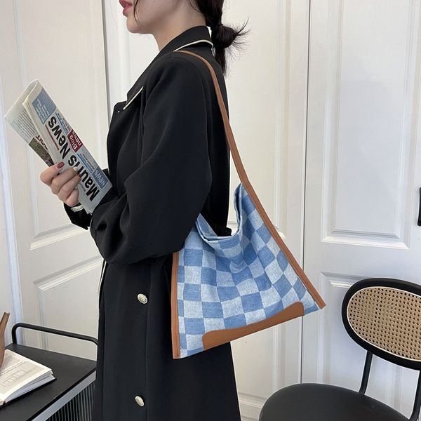 korean style simple fashion denim handbag 2021 casual versatile one shoulder messenger bag textured canvas women's bag, Black;red
korean style simple fashion denim handbag 2021 casual versatile one shoulder messenger bag textured canvas women's bag, Black;red