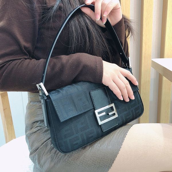 2021 new net red niche design middle ancient french stick bag female cream color old flower bag ff leather middle ancient small square bag
2021 new net red niche design middle ancient french stick bag female cream color old flower bag ff leather middle ancient small square bag