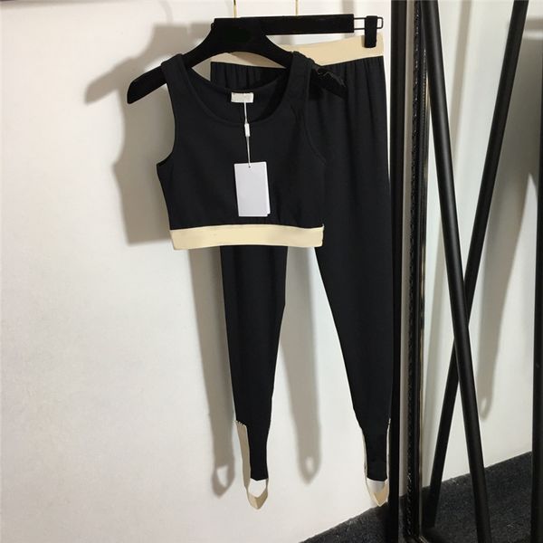 fashion yoga sports tracksuits suit designer letter women vest outfits foot leggings webbing waistband outdoor gym clothing, Gray
fashion yoga sports tracksuits suit designer letter women vest outfits foot leggings webbing waistband outdoor gym clothing, Gray