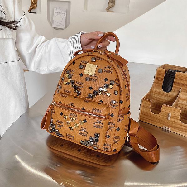 70% off luxury design handbag backpack large capacity double shoulder women's bag m home printing rivet letter trend backpack fashion s
70% off luxury design handbag backpack large capacity double shoulder women's bag m home printing rivet letter trend backpack fashion s