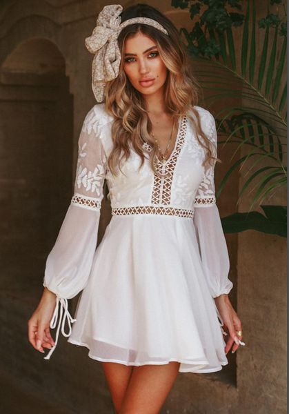 casual dresses 2021 summer white dress v-neck lace hollow-out chiffon long sleeve patchwork boho mini a0line robes, Black;gray
casual dresses 2021 summer white dress v-neck lace hollow-out chiffon long sleeve patchwork boho mini a0line robes, Black;gray