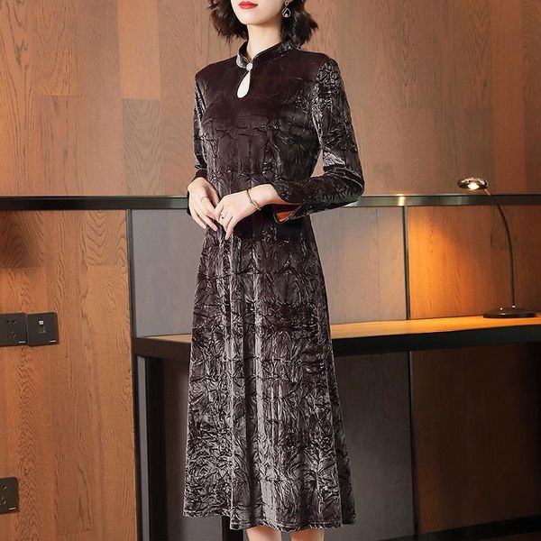 casual dresses vintage cheongsam velvet plus size 4xl middle aged women spring dress 2021 printed long sleeve maxi vestidos, Black;gray
casual dresses vintage cheongsam velvet plus size 4xl middle aged women spring dress 2021 printed long sleeve maxi vestidos, Black;gray
