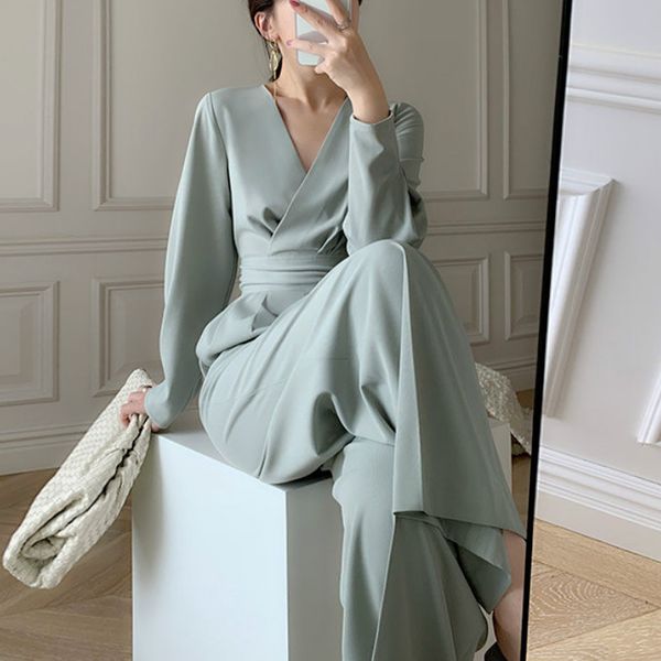 long office jumpsuit women elegant v-neck long sleeve office lady jumpsuits casual slim fit korean style new 2021 womens autumn, Black;white 
long office jumpsuit women elegant v-neck long sleeve office lady jumpsuits casual slim fit korean style new 2021 womens autumn, Black;white