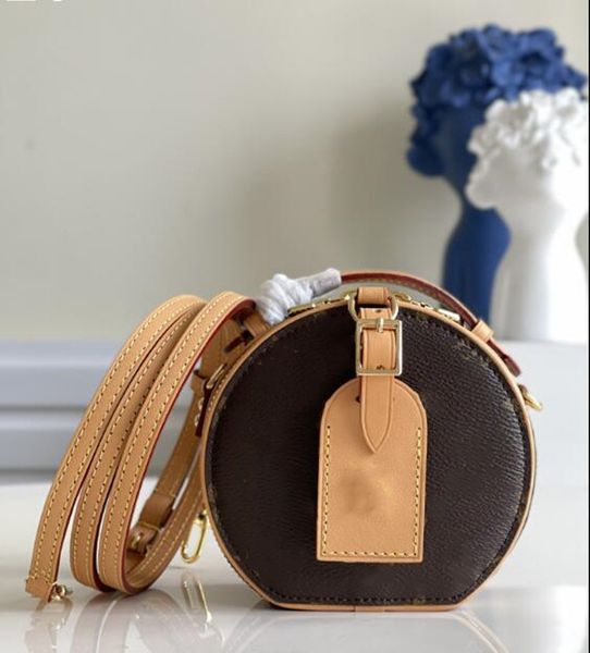 2021 luxurys designers handbags shoulder bags many colors woman fashion pattern satchel chain purse lady crocodile classic style with //////
2021 luxurys designers handbags shoulder bags many colors woman fashion pattern satchel chain purse lady crocodile classic style with //////