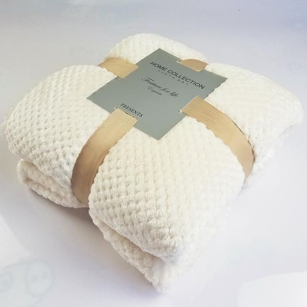 super soft warm blanket flannel sofa office children towel travel fleece throw portable car cover blankets
super soft warm blanket flannel sofa office children towel travel fleece throw portable car cover blankets