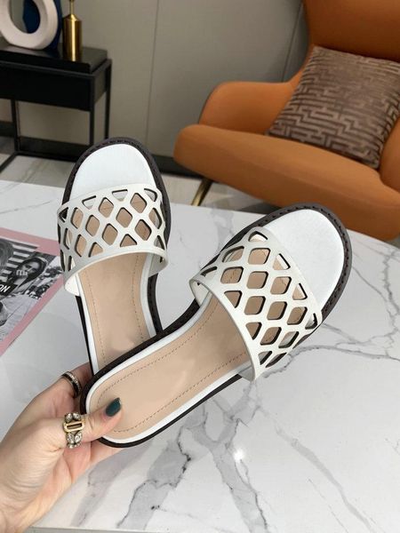 sandals summer hollow slippers all-match casual beach shoes, Black
sandals summer hollow slippers all-match casual beach shoes, Black