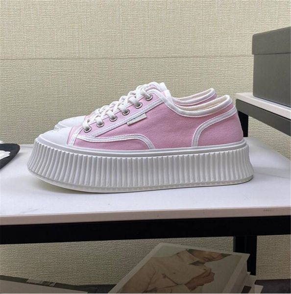 classic women motorcycle boots fashion leather shoes female designer sneakers ladies comfortable casual shoe c90573
classic women motorcycle boots fashion leather shoes female designer sneakers ladies comfortable casual shoe c90573