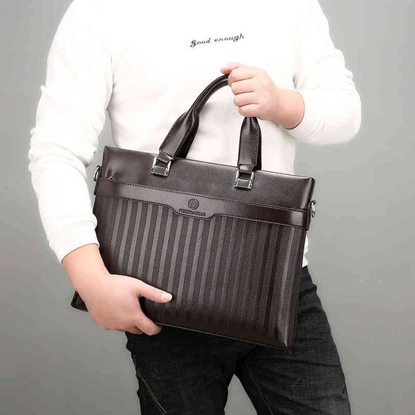 men's casual handbag embossed business single shoulder diagonal straddle computer 
men's casual handbag embossed business single shoulder diagonal straddle computer