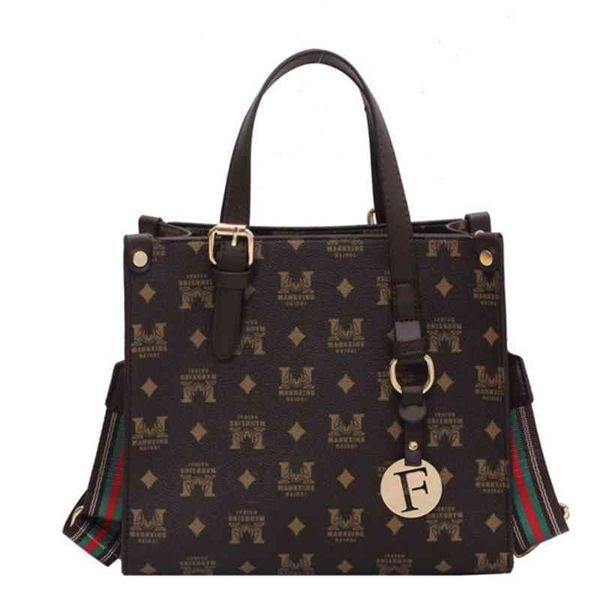2022 factory wholesale new model women's trend autumn and winter versatile texture single shoulder diagonal bag large capacity portable
2022 factory wholesale new model women's trend autumn and winter versatile texture single shoulder diagonal bag large capacity portable