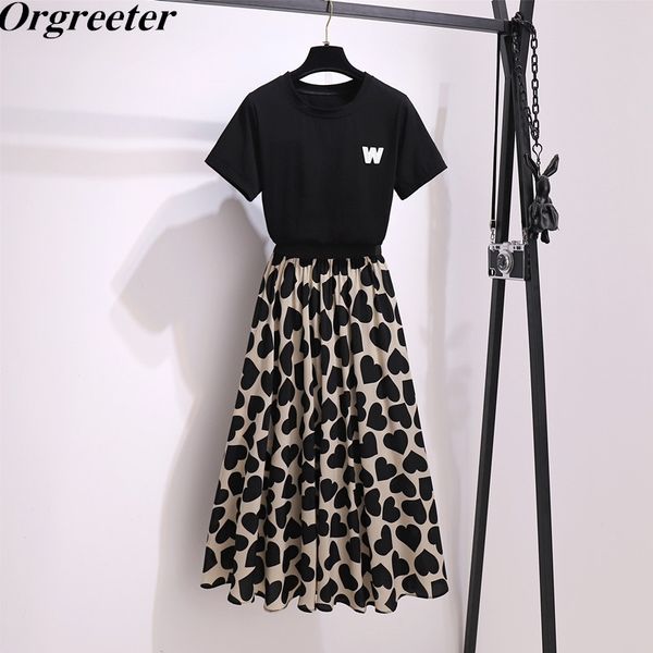 separately sale tshirt and skirt summer letter embroidery black tee + elastic waist print big swing a-line long skirts 2pcs sets 210708, White
separately sale tshirt and skirt summer letter embroidery black tee + elastic waist print big swing a-line long skirts 2pcs sets 210708, White