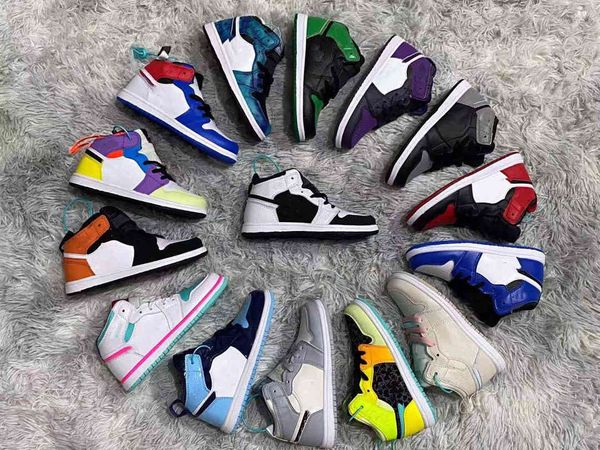 classic jumpman 1 retro high fearless unc chicago basketball shoes men and women black toe royal og obsidian sneakers
classic jumpman 1 retro high fearless unc chicago basketball shoes men and women black toe royal og obsidian sneakers