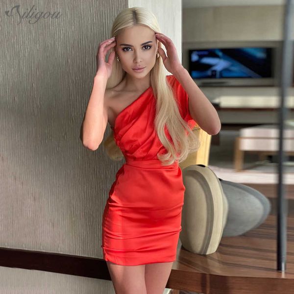 trendy draped design one shoulder backless single strap celebrity party mini satin dress 210527, Black;gray
trendy draped design one shoulder backless single strap celebrity party mini satin dress 210527, Black;gray