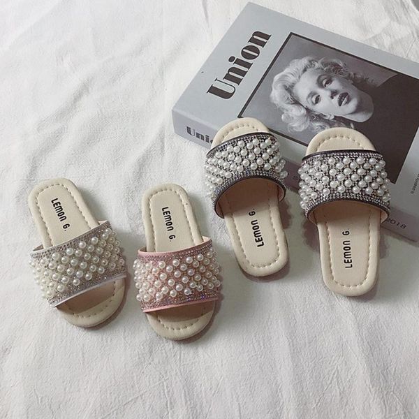 slipper fashion summer girls pearl beaded flip flops slippers shoes sandals kids children sweet baby zapatos s12359, Black;grey
slipper fashion summer girls pearl beaded flip flops slippers shoes sandals kids children sweet baby zapatos s12359, Black;grey