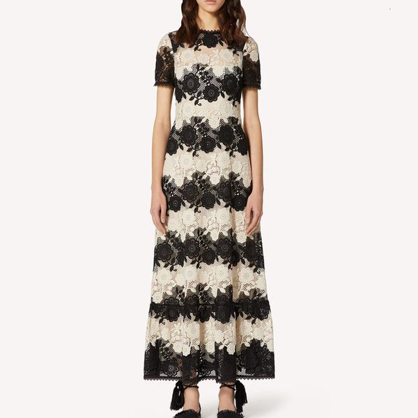 summer water-soluble style retro-hollow flower short self-cultivation medium length temperament dress women's clothes, Black;gray
summer water-soluble style retro-hollow flower short self-cultivation medium length temperament dress women's clothes, Black;gray