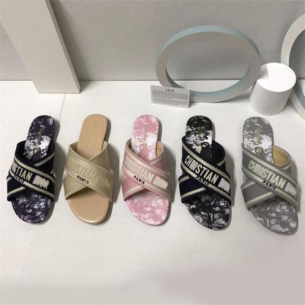 slippers 2021 women's sandals fairy embroidered retro crossed with letters for flat bottom lady's sandal, Black
slippers 2021 women's sandals fairy embroidered retro crossed with letters for flat bottom lady's sandal, Black