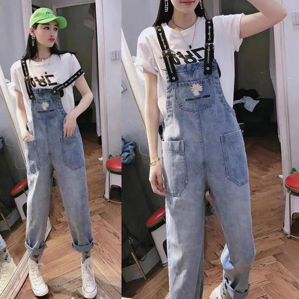 women's jeans strap pants for europe station korean version loose, thin and aging chrysanthemum embroidery one-piece, Blue
women's jeans strap pants for europe station korean version loose, thin and aging chrysanthemum embroidery one-piece, Blue