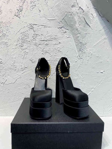 platform 2022 waterproof ultra-high heel sandals silk multi-color with leather outsole size 35-42, Black
platform 2022 waterproof ultra-high heel sandals silk multi-color with leather outsole size 35-42, Black